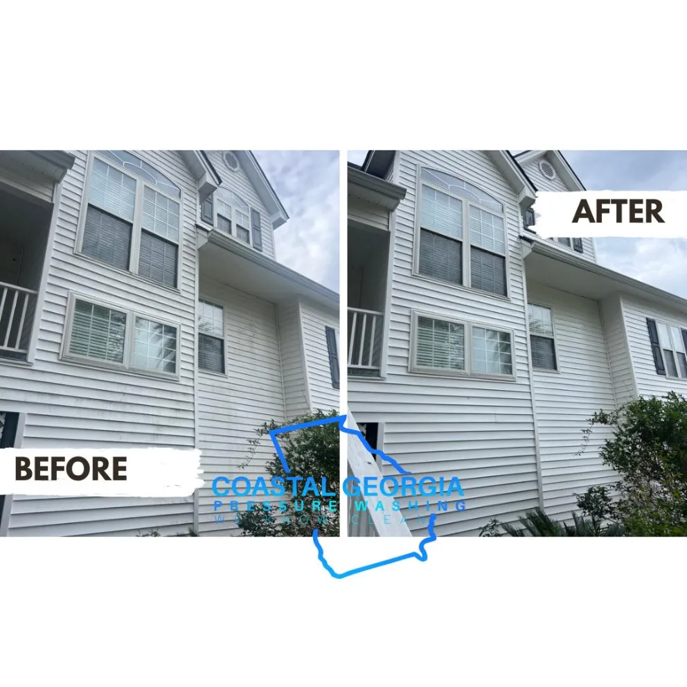 House With White Siding Before and After Cleaning